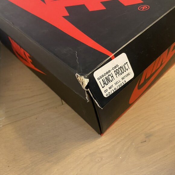 Air Jordan 1 Retro High OG Royal 2013 - Size 12 - Picture 8 of 8